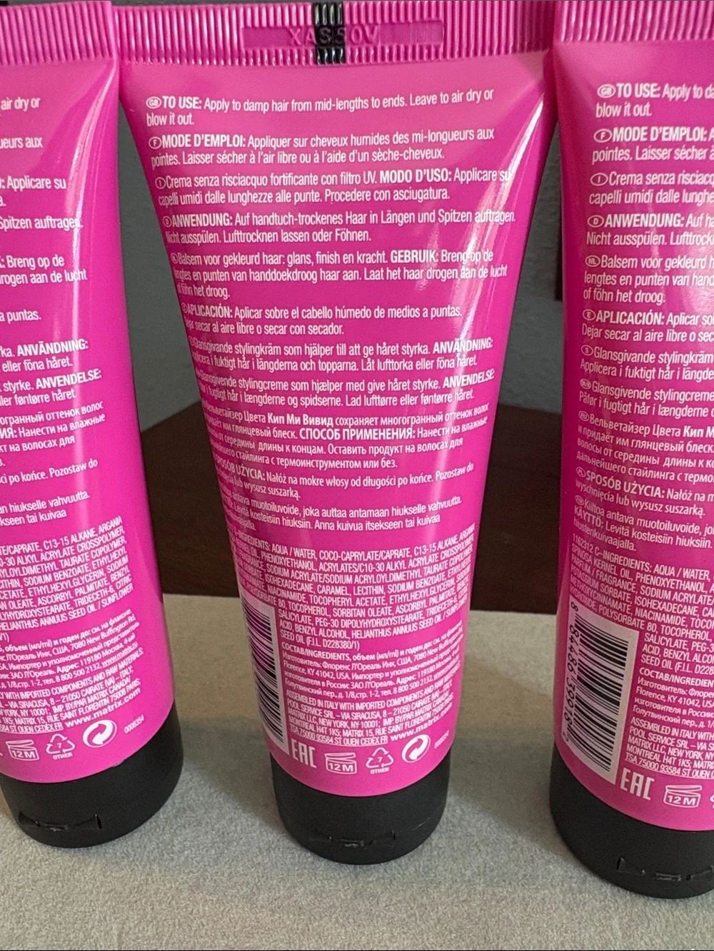 Matix Keep Me Vivid Color Velvetizer - Bright Pink Tubes